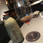 茶禅華 - 「黄中皇（ファンジョンファン）」めっちゃ柔らかく優雅に広がる芳醇な香りで、あまり酔いそうにないくらい旨味が先に立つ。
      