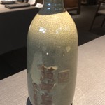 茶禅華 - 黄中皇（ファンジョンファン）。紹興酒の皇帝と呼ばれる「黄中皇」らしく、中粮酒業という酒蔵が誇る紹興酒ブランド。
      