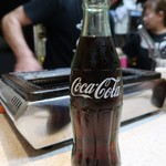 生ホルモン処 おさむちゃん。 - 瓶のコカ・コーラ♪
      なんか嬉しいな(*´罒`*)