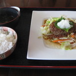 Momiji Shokusai Dainingu - 和風ハンバーグ定食