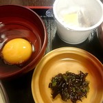 麺家龍王 - 生卵・納豆・昆布佃煮