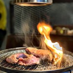 韓国式焼肉 MAYAKK CALVI - 