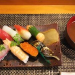 玄海鮨 - 貝汁がついてます