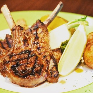 Lamb chops with overwhelming cost performance! Recommended for women as it is healthy*