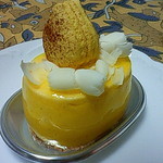 パティスリー プレジール - 洋ナシと白ワイン？