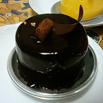 パティスリー プレジール - 濃厚なチョコのケーキです
