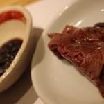 NIKUSYO taku ohira - 佐賀牛しんしんと黒酢タレ