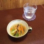 ジャム cafe 可鈴 - 【週替わりランチ(1,050円)】野菜スープ。必ず最初に出てきます。