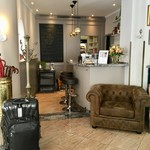 Hotel Beethoven Buffetfrühstück im Mezzanin - ロビーのバー