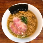 町田汁場 しおらーめん進化 町田駅前店 - 淡口醤油ラーメン（850）