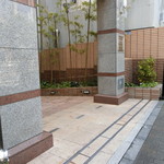 レストラン マノワ - エントランス