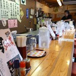 男のラーメン　神戸ちぇりー亭 三田本店 - 2012.1.7 店内（カウンターのみ）