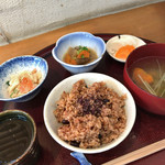 結わえる - 寝かせ玄米定食 (主菜無し)