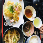 Cafe Dining Hana - 