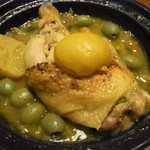 ジャジューカ - 鶏肉とシトロンコンフィとオリーブのタジン