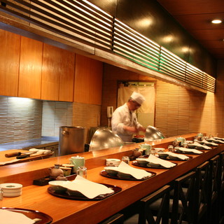 Enjoy freshly fried Tempura at the counter