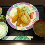 pippi - 地元魚フライ定食