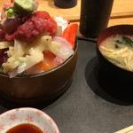 Sushi Sada - ちらし大盛 1250円