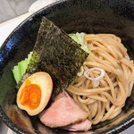 Tsukementetsuji - キレイな麺にキレイなトッピング。
