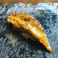 鮨光 - アナゴ
                    食べる前に炙ってくれました