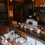 宇和ヤマミ醤油 - 店内