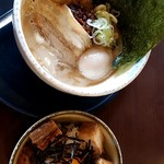 Ramen Yumeyatai - 夢ラーメンとゴロゴロチャーシューご飯