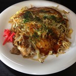 喜平 - 料理写真:お好み焼きのそばの肉玉