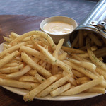 アガリコ 新宿 オリエンタルビストロ - 量が多いフライドポテト