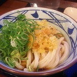 Marugame Seimen - ぶっかけうどん並290円 ちくわ天110円 