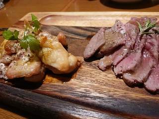 jukuseinikuandochi-zunomisekeriko - 4皿目◇熟成肉アソート
