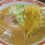 Gekkouken - 「みそラーメン」麺はこんな感じ