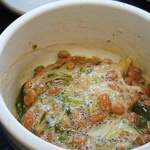 立喰そば きうち - 納豆とメカブをまぜまぜ…