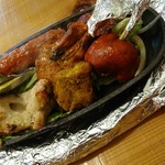 エベレスト - タンドリーグリルセット(レモン・野菜付き)