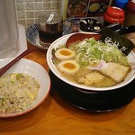 花丸軒 - ●半チャンラーメンセット900(ランチ割引 ▲50)＋味玉子100＋ネギ大盛100=1,100円 2019年07月