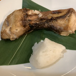 お食事処 藁美 - 鰤カマ塩焼き