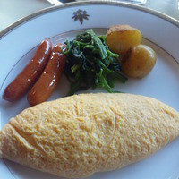 メインダイニングルーム - 朝食のオムレツ