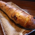 トンボ ベーカリー - ダブルレーズンクリームチーズ