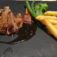 世界のワイン博物館 グランフロント大阪店  - ビーフ ステーキ (´∀｀)/