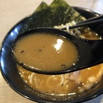 品の一 - 濃厚な味噌スープ
