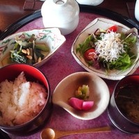 御曹司きよやす邸 鎌倉プリンスホテル店 - 鉄板焼き御膳
