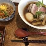 中華そば麦右衛門 - 