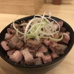 塩たいおう - ランチチャーシュー丼250円