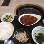 Yakiniku Ougon No Ushi - 