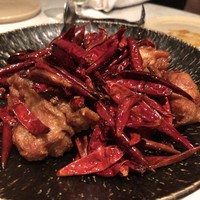 CINA New Modern Chinese - 辣子鶏 鶏の山椒唐辛子炒め