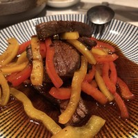 CINA New Modern Chinese - 厳選赤身の極太"チンジャオロース"（カイノミ）