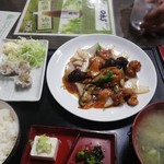 上尾飯店 - 