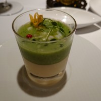 ル　ピニョン - トウモロコシとキュウリのムース 中にはケンサキイカ