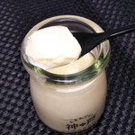 生杏仁プリン 神戸MILK - 生杏仁プリン 380円