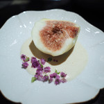 にい留 - イチジクの胡麻クリーム