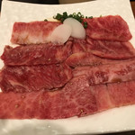 京都牛焼肉 すみれ家 - カルビ200g 脂がすごい。(苦手な人は苦手かも?